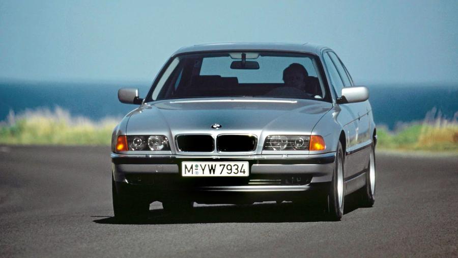  BMW 730i 1994 года  (WW) (фото 2 из 7)